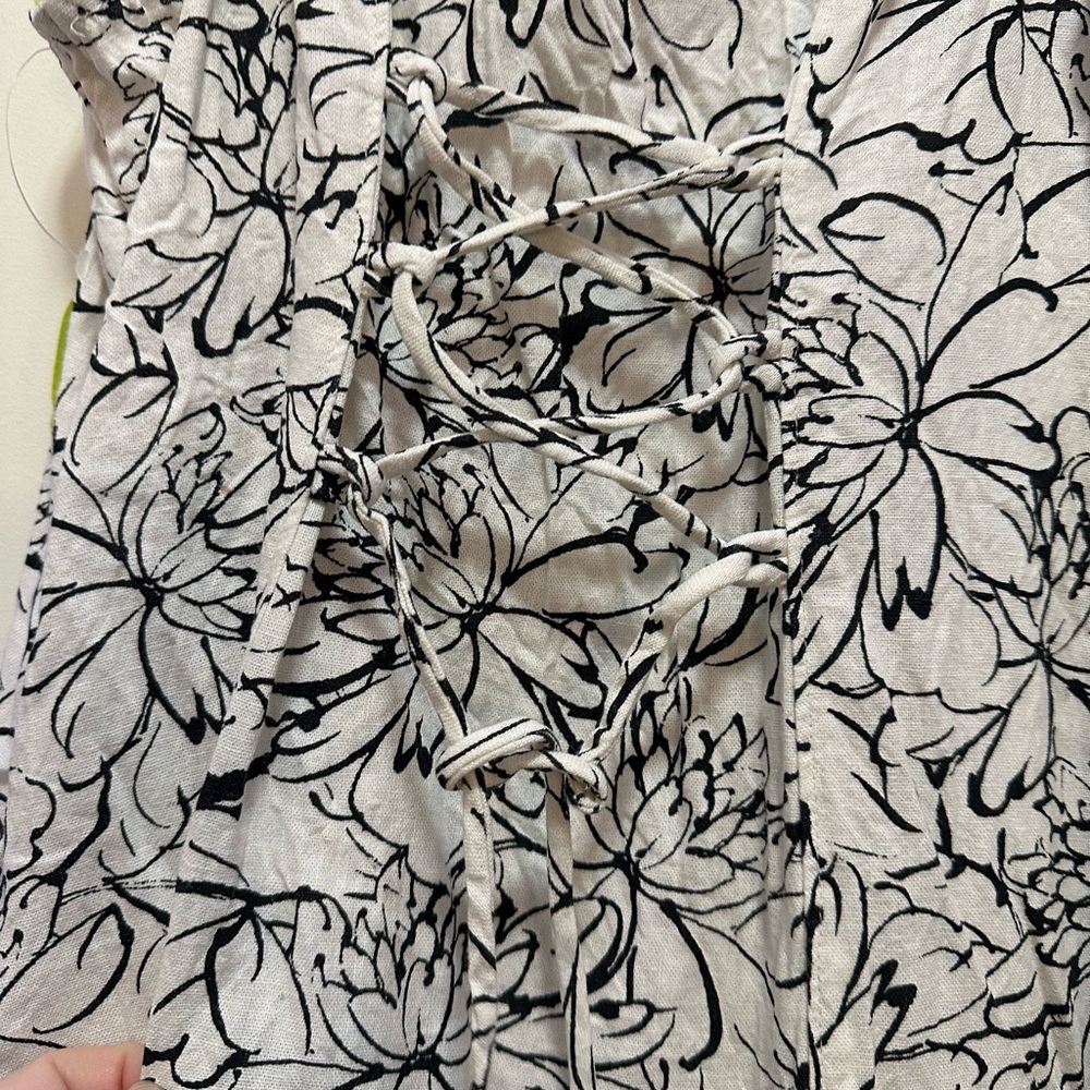 Black and White Floral Button-Down Maxi Dress XL - Picture 9 of 10